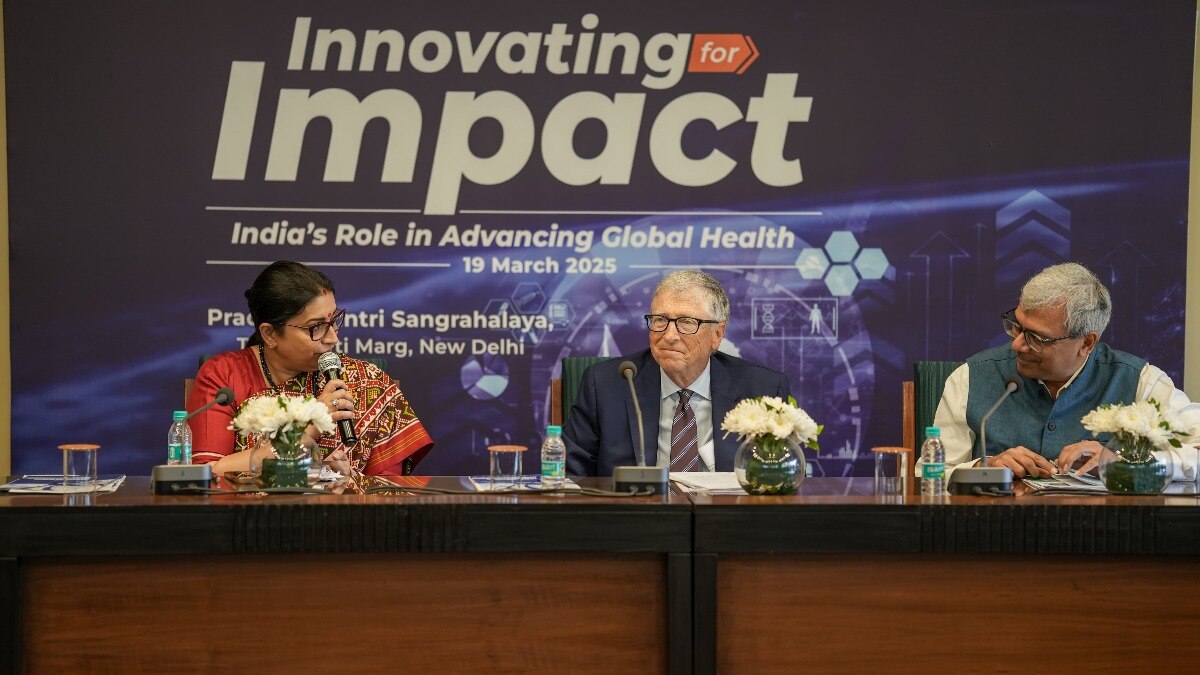 Bill Gates praises India's innovation at CII Forum Bill Gates praises India's innovation at CII Forum