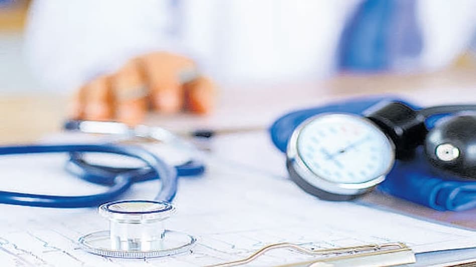 “24–36 hours at a stretch… frugal life for a decade”: Doctor’s viral post stirs debate “24–36 hours at a stretch… frugal life for a decade”: Doctor’s viral post stirs debate