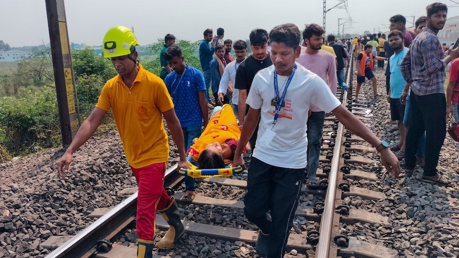 Rescue operation underway after 11 coaches of the SMVT Bengaluru-Kamakhya AC Express derailed at Nirgundi near Manguli, in Cuttack district, Odisha Rescue operation underway after 11 coaches of the SMVT Bengaluru-Kamakhya AC Express derailed at Nirgundi near Manguli, in Cuttack district, Odisha