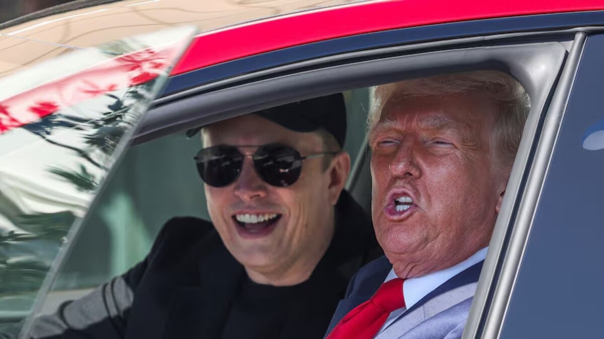 The world's richest and Trump aide Elon Musk saw his fortunes falling $11 billion to $322 billion. Michael Dell of Dell took $9.53 billion hit. The world's richest and Trump aide Elon Musk saw his fortunes falling $11 billion to $322 billion. Michael Dell of Dell took $9.53 billion hit.