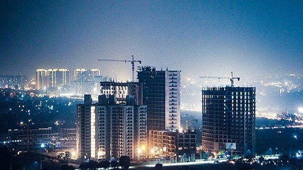 With limited FSI, vertical growth in crowded cities is stunted. With limited FSI, vertical growth in crowded cities is stunted.