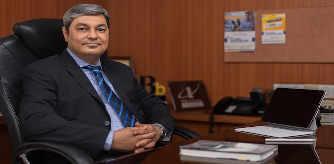 Marzban Irani, CIO-Fixed Income at LIC Mutual Fund AMC Marzban Irani, CIO-Fixed Income at LIC Mutual Fund AMC