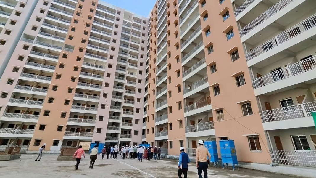 In a significant move to make housing more accessible, the DDA has announced a 25% reduction in prices for LIG flats. In a significant move to make housing more accessible, the DDA has announced a 25% reduction in prices for LIG flats.