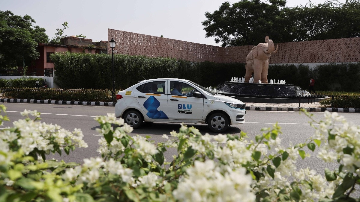 BluSmart, India's first all-electric ride-hailing service, has come under scrutiny for lapses not just in its operations but also in the decision-making of its investors and venture capital backers. BluSmart, India's first all-electric ride-hailing service, has come under scrutiny for lapses not just in its operations but also in the decision-making of its investors and venture capital backers.