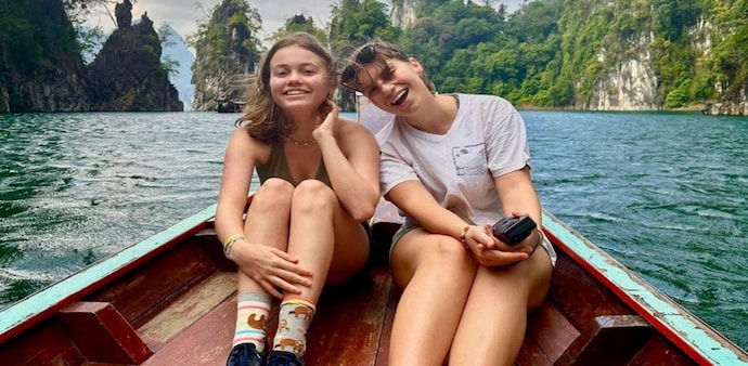 The tourist mentioned that just like in New Zealand, they booked only 2 nights at an Airbnb in the US so they could be flexible with their plans. The tourist mentioned that just like in New Zealand, they booked only 2 nights at an Airbnb in the US so they could be flexible with their plans.