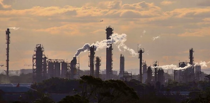 Emission growth rate was lower than the global GDP growth rate of 3.2% Emission growth rate was lower than the global GDP growth rate of 3.2%