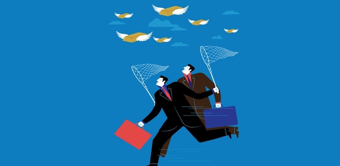 Most advisors suggest 10–15% gold allocation, preferably through a staggered or SIP strategy. Most advisors suggest 10–15% gold allocation, preferably through a staggered or SIP strategy.