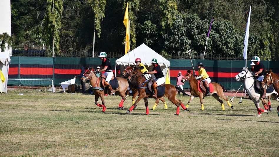 When making a purchase, sellers typically collect Tax Collected at Source (TCS) from the buyer. When making a purchase, sellers typically collect Tax Collected at Source (TCS) from the buyer.