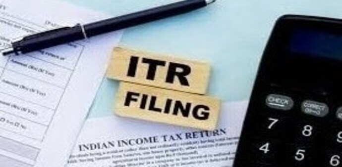 Form 16 is issued by employers as proof that tax deducted at source (TDS) on salary has been deposited with the government. Form 16 is issued by employers as proof that tax deducted at source (TDS) on salary has been deposited with the government.