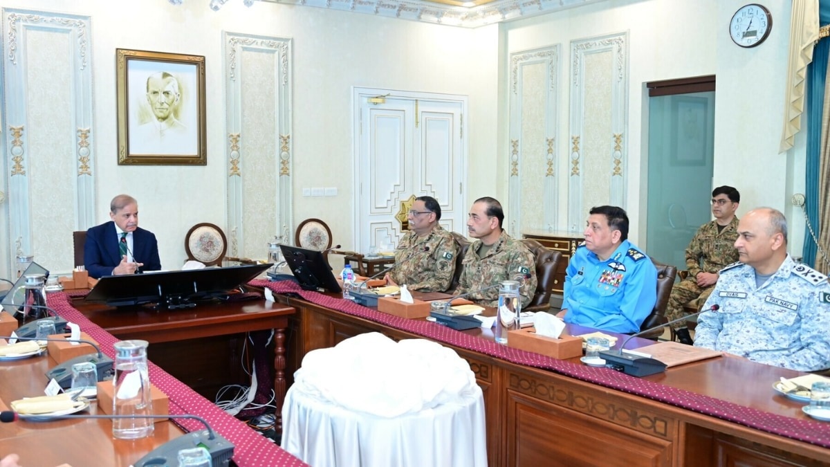 Pakistan closes airspace, Wagah border, and trade routes with India Pakistan closes airspace, Wagah border, and trade routes with India