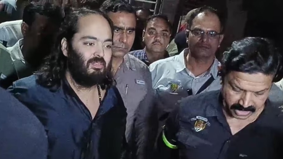 In addition to his role at RIL, Anant is on the boards of several Reliance group entities, including Jio Platforms (since March 2020), Reliance Retail Ventures (since May 2022). In addition to his role at RIL, Anant is on the boards of several Reliance group entities, including Jio Platforms (since March 2020), Reliance Retail Ventures (since May 2022).