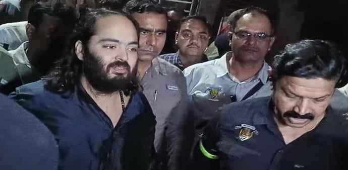 In addition to his role at RIL, Anant is on the boards of several Reliance group entities, including Jio Platforms (since March 2020), Reliance Retail Ventures (since May 2022). In addition to his role at RIL, Anant is on the boards of several Reliance group entities, including Jio Platforms (since March 2020), Reliance Retail Ventures (since May 2022).
