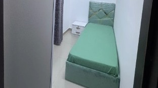 The AED 2,700 rent, along with a deposit of AED 500, triggered sharp reactions on social media. The AED 2,700 rent, along with a deposit of AED 500, triggered sharp reactions on social media.