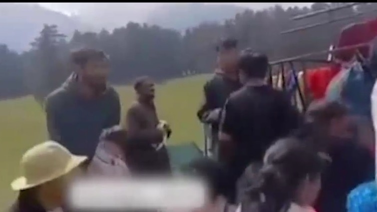 On April 22, a total of 5-6 terrorists opened fire on tourists in the Baisaran Valley in Pahalgam, killing 26 people. On April 22, a total of 5-6 terrorists opened fire on tourists in the Baisaran Valley in Pahalgam, killing 26 people.