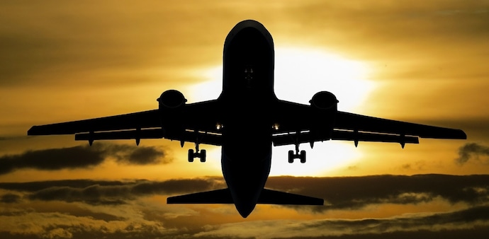Notably, Pakistan International Airlines (PIA) has flights only to and from Beijing and Kuala Lumpur in the east. Notably, Pakistan International Airlines (PIA) has flights only to and from Beijing and Kuala Lumpur in the east.
