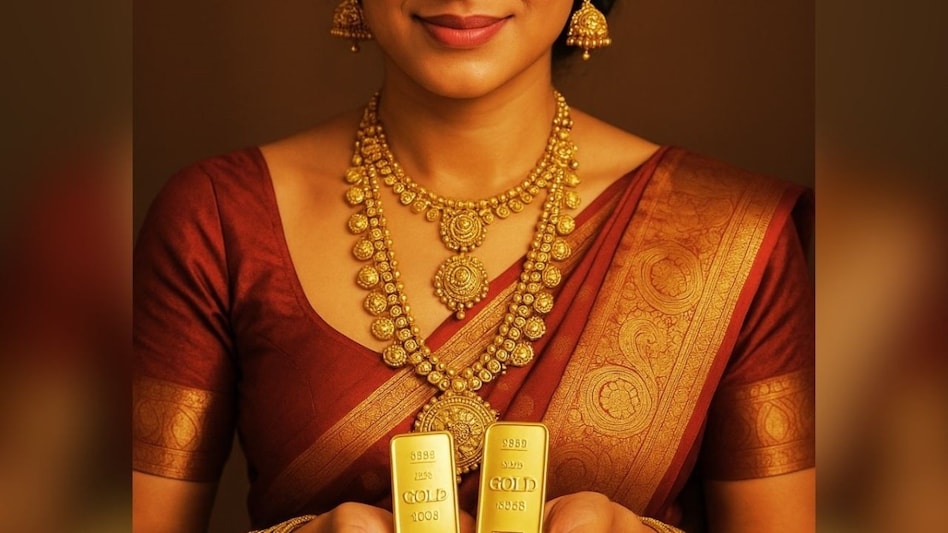 Keeping about 5–15 per cent of one's portfolio in gold, a similar amount in short-term bonds, and the rest in a mix of Indian and international stocks, is advisable, said an expert. Keeping about 5–15 per cent of one's portfolio in gold, a similar amount in short-term bonds, and the rest in a mix of Indian and international stocks, is advisable, said an expert.