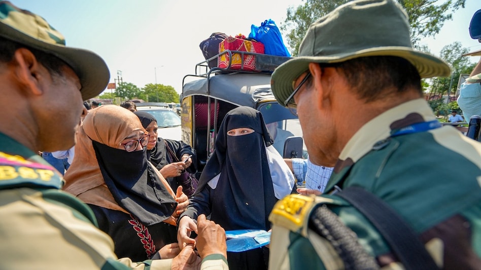 After Pahalgam attack, India has deported Pakistani nationals on short-term visas and intensified scrutiny of those on long-term stays (Representational image) After Pahalgam attack, India has deported Pakistani nationals on short-term visas and intensified scrutiny of those on long-term stays (Representational image)