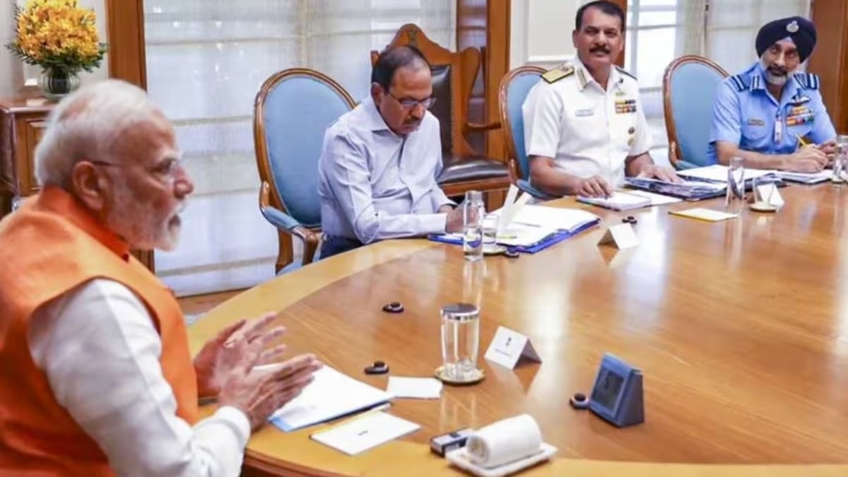 PM Modi steps up consultations, meets Doval and home secretary amid Indo-Pak tensions PM Modi steps up consultations, meets Doval and home secretary amid Indo-Pak tensions