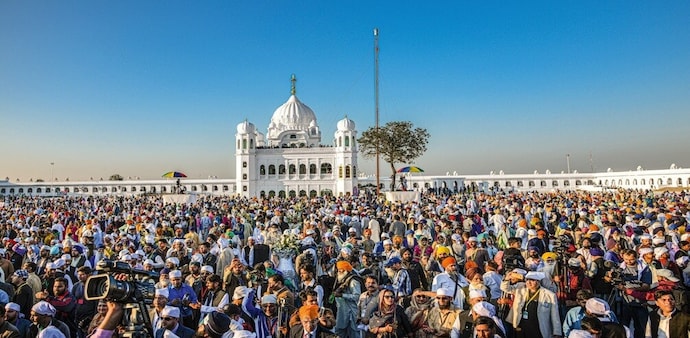 Hours after airstrikes in Pakistan, Kartarpur corridor closed for pilgrims Hours after airstrikes in Pakistan, Kartarpur corridor closed for pilgrims