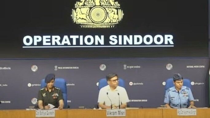 Indian Airstrike on Pakistan Press Briefing