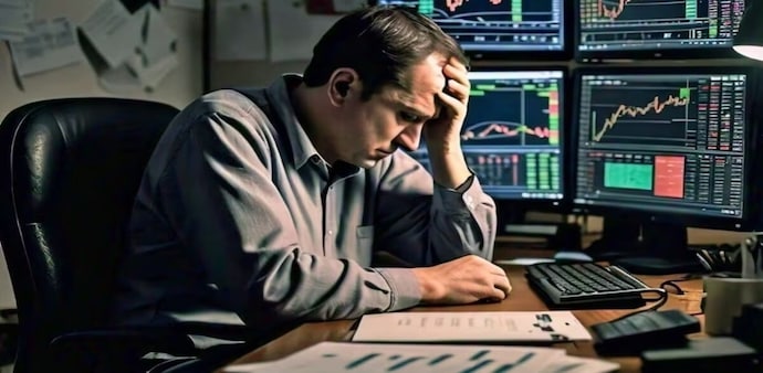 The Income Tax Act of 1961 provides a well-defined system for utilizing capital losses to potentially lower tax liabilities. The Income Tax Act of 1961 provides a well-defined system for utilizing capital losses to potentially lower tax liabilities.