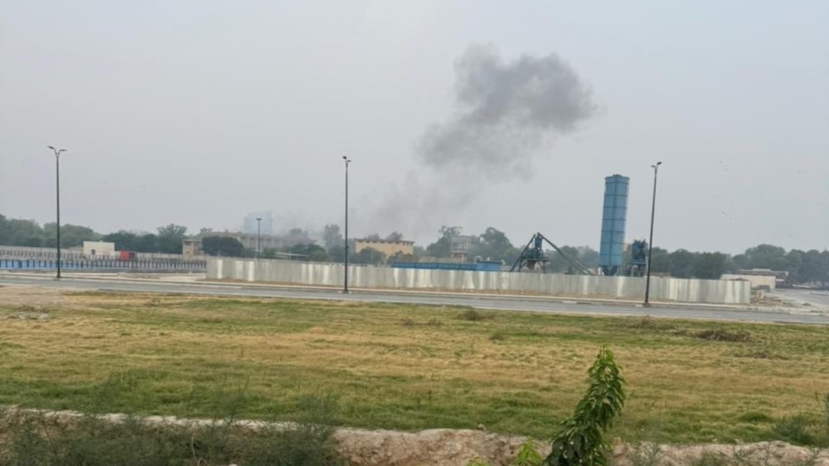 Meanwhile, three explosions were heard in quick succession in Lahore today, prompting residents to rush out of their homes in fear, according to local news reports. Meanwhile, three explosions were heard in quick succession in Lahore today, prompting residents to rush out of their homes in fear, according to local news reports.