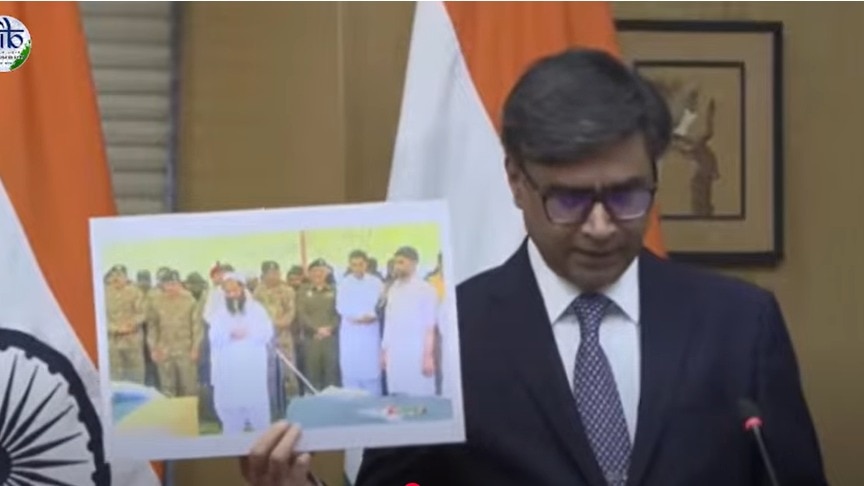 Foreign Secretary blasts Islamabad: Giving state funerals to terrorists may be a practice in Pakistan Foreign Secretary blasts Islamabad: Giving state funerals to terrorists may be a practice in Pakistan