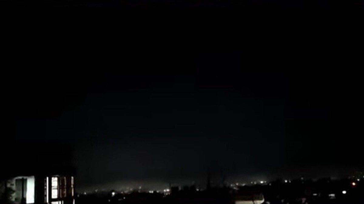 In anticipation of further escalation, both the Indian Army and the Border Security Force (BSF) have closed off areas within a 100 km radius of the India-Pakistan border. In anticipation of further escalation, both the Indian Army and the Border Security Force (BSF) have closed off areas within a 100 km radius of the India-Pakistan border.