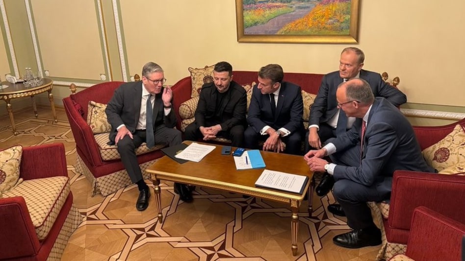 “All five leaders had a fruitful call with @POTUS focused on peace efforts,” wrote Ukrainian Foreign Minister Andrii Sybiha on X, sharing an image of the leaders in conversation. “All five leaders had a fruitful call with @POTUS focused on peace efforts,” wrote Ukrainian Foreign Minister Andrii Sybiha on X, sharing an image of the leaders in conversation.
