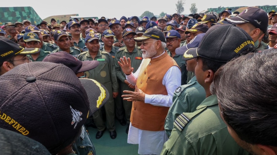 During his visit, he interacted with the IAF jawans for almost an hour. During his visit, he interacted with the IAF jawans for almost an hour.