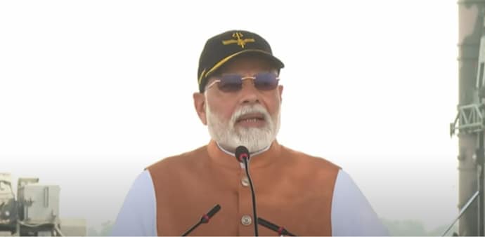 Backing the forces for Operation Sindoor, he said that the Indian Army, Air Force, and Navy have made the Pakistani Army, on which the terrorists were relying, bite the bullet. Backing the forces for Operation Sindoor, he said that the Indian Army, Air Force, and Navy have made the Pakistani Army, on which the terrorists were relying, bite the bullet.