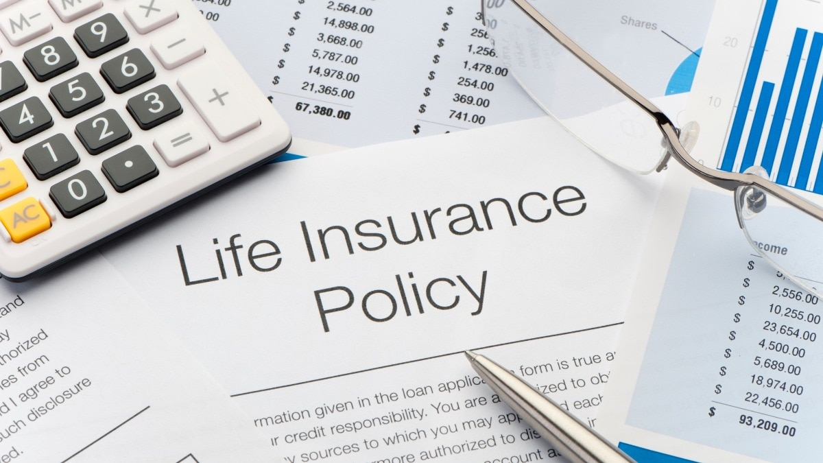 Term insurance differs from other types of life insurance in that it offers coverage for a specific period of time. Term insurance differs from other types of life insurance in that it offers coverage for a specific period of time.