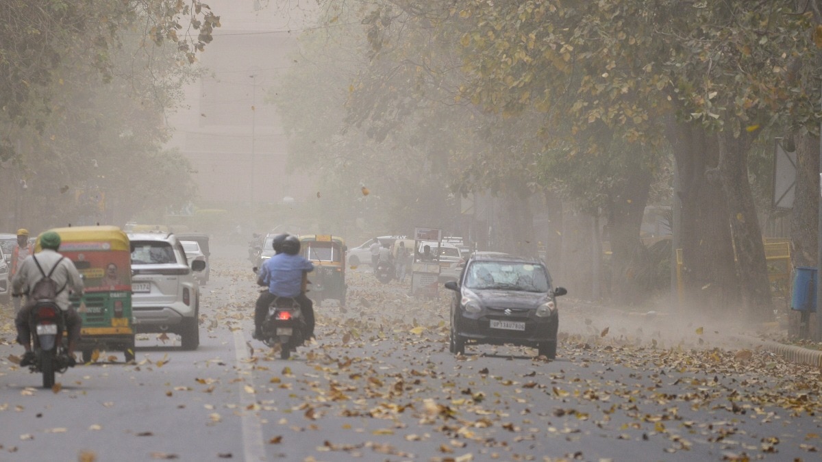 Parts of Jammu & Kashmir, Himachal Pradesh, Uttarakhand, Haryana, Punjab, and Rajasthan are expected to see sporadic rainfall, dust storms, and isolated hailstorms Parts of Jammu & Kashmir, Himachal Pradesh, Uttarakhand, Haryana, Punjab, and Rajasthan are expected to see sporadic rainfall, dust storms, and isolated hailstorms