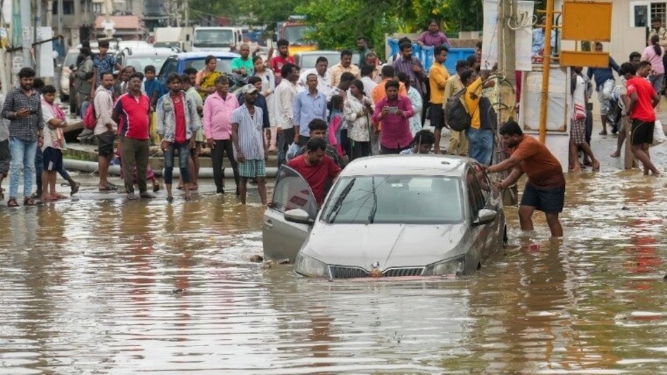 The India Meteorological Department issued a red alert, forecasting more heavy rain and thunderstorms through May 26. The India Meteorological Department issued a red alert, forecasting more heavy rain and thunderstorms through May 26.