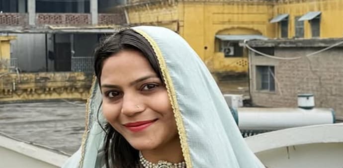 Malhotra recently confessed to security agencies that she first came in contact with Danish in 2023 Malhotra recently confessed to security agencies that she first came in contact with Danish in 2023