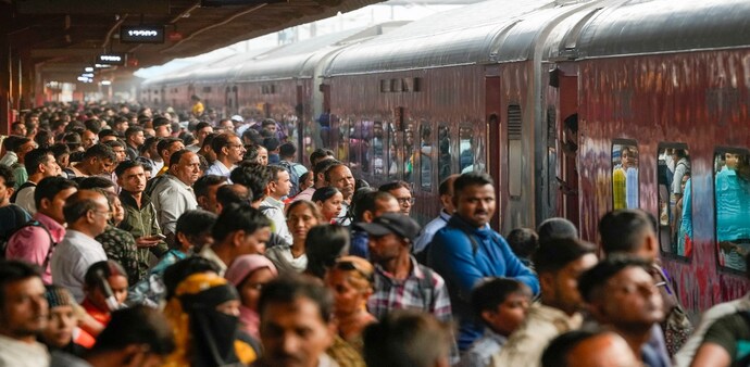 The clip was meant as a tribute to India’s energy and work ethic — but many viewers didn’t take it that way. The clip was meant as a tribute to India’s energy and work ethic — but many viewers didn’t take it that way.