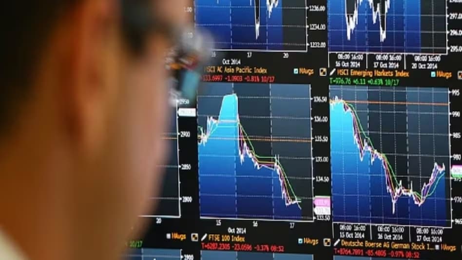 BEML reported a consolidated net profit of Rs 288 crore for the fourth quarter of the financial year 2025 (Q4 FY25), marking a nearly 12 per cent rise from Rs 256.8 crore seen in the same period last year. BEML reported a consolidated net profit of Rs 288 crore for the fourth quarter of the financial year 2025 (Q4 FY25), marking a nearly 12 per cent rise from Rs 256.8 crore seen in the same period last year.