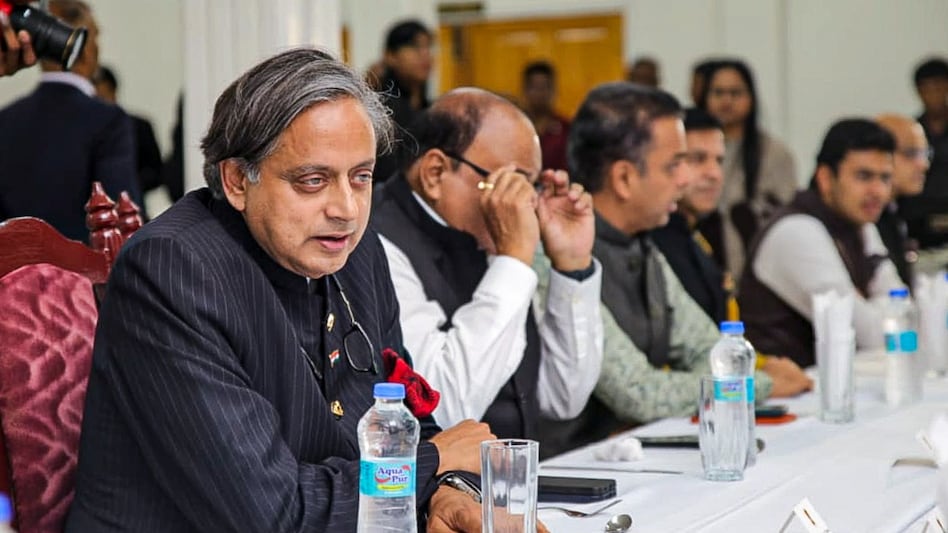 Shashi Tharoor dismisses naysayers amid Congress backlash Shashi Tharoor dismisses naysayers amid Congress backlash
