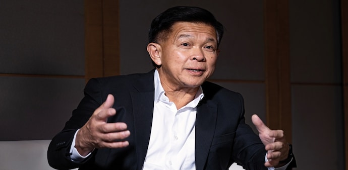Wee Siew Kim, Director, Representative Executive Officer & Co-President, Nippon Paint Holdings Co. Ltd and Group CEO, NIPSEA Group Wee Siew Kim, Director, Representative Executive Officer & Co-President, Nippon Paint Holdings Co. Ltd and Group CEO, NIPSEA Group