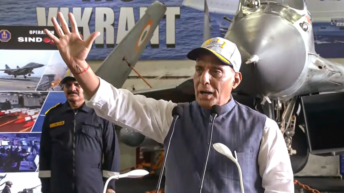 Rajnath Singh meets Navy personnel aboard INS Vikrant Rajnath Singh meets Navy personnel aboard INS Vikrant