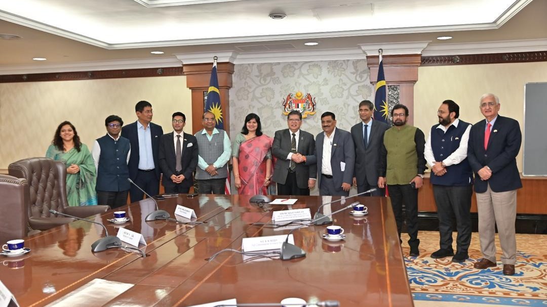 Malaysia was the final stop of the delegation's multi-nation tour, which included Japan, South Korea, Singapore, and Indonesia. Malaysia was the final stop of the delegation's multi-nation tour, which included Japan, South Korea, Singapore, and Indonesia.