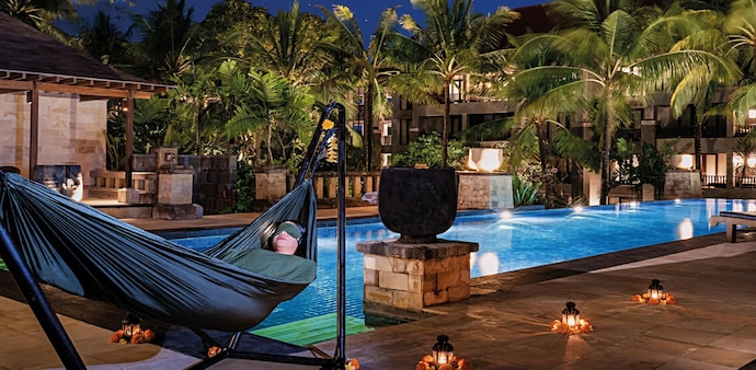 Sleepcation: Rest is the New Luxury— Across the world, hotels and resorts are using latest technologies and holistic practices to offer sleep-improving vacations Sleepcation: Rest is the New Luxury— Across the world, hotels and resorts are using latest technologies and holistic practices to offer sleep-improving vacations