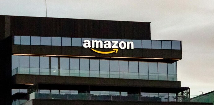 Amazon drone delivery begins in the US Amazon drone delivery begins in the US