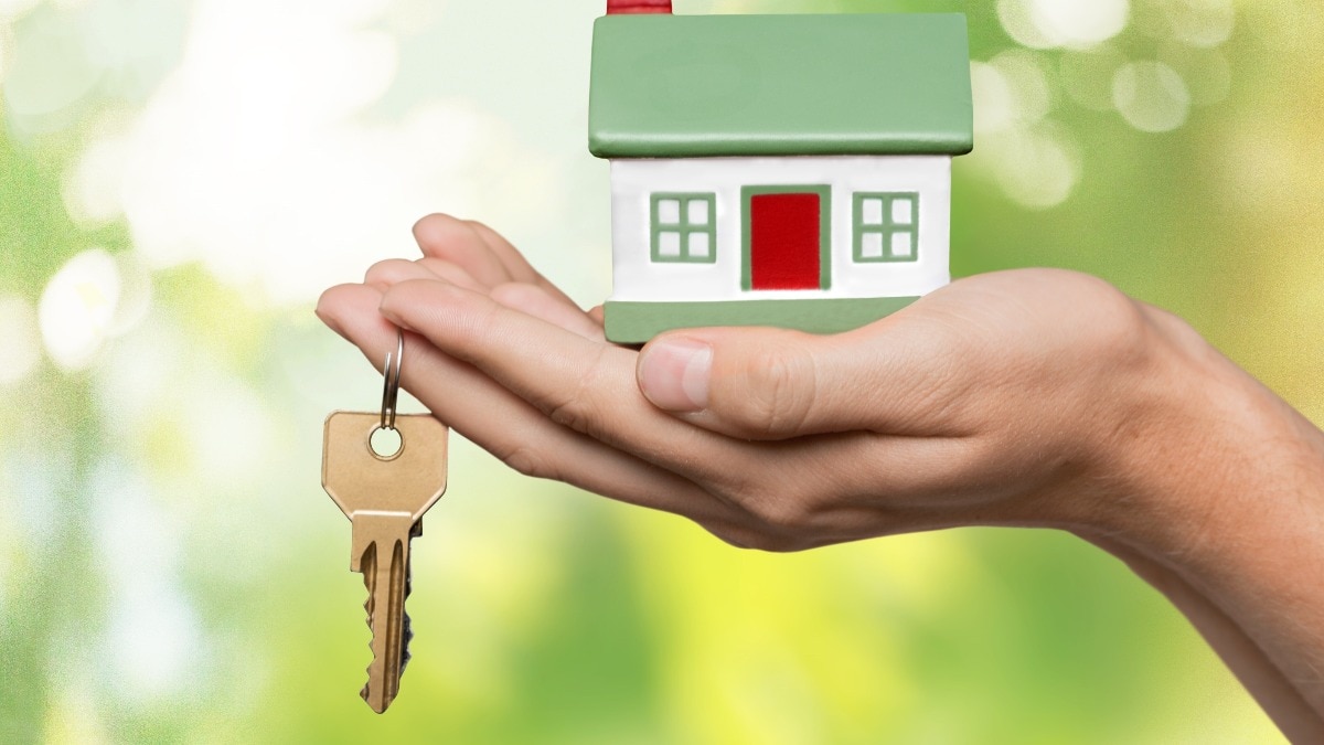 Maintaining the same EMI after the rate cut can reduce total interest outgo by over ₹31 lakh on a ₹1 crore loan. Maintaining the same EMI after the rate cut can reduce total interest outgo by over ₹31 lakh on a ₹1 crore loan.