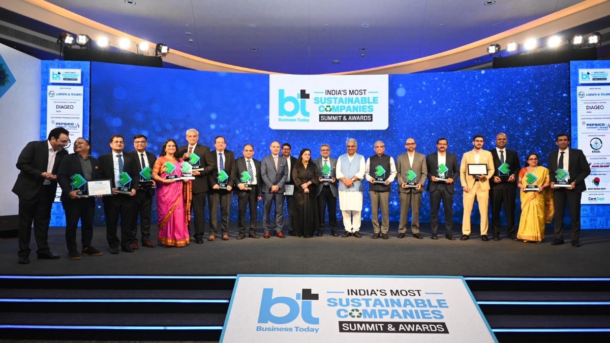 Bhupender Yadav, Union Minister for Environment, Forest and Climate Change, pose with winners at the first edition of Business Today’s India’s Most Sustainable Companies Summit & Awards. Bhupender Yadav, Union Minister for Environment, Forest and Climate Change, pose with winners at the first edition of Business Today’s India’s Most Sustainable Companies Summit & Awards.