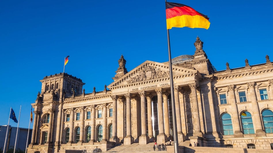 German Citizenship: Immigration overhaul tightens asylum rules, scraps fast-track path for most migrants German Citizenship: Immigration overhaul tightens asylum rules, scraps fast-track path for most migrants
