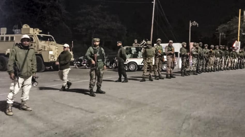 Petrol-soaked protesters, gunshots in Imphal as tensions soar over Meitei leader’s arrest in Manipur Petrol-soaked protesters, gunshots in Imphal as tensions soar over Meitei leader’s arrest in Manipur