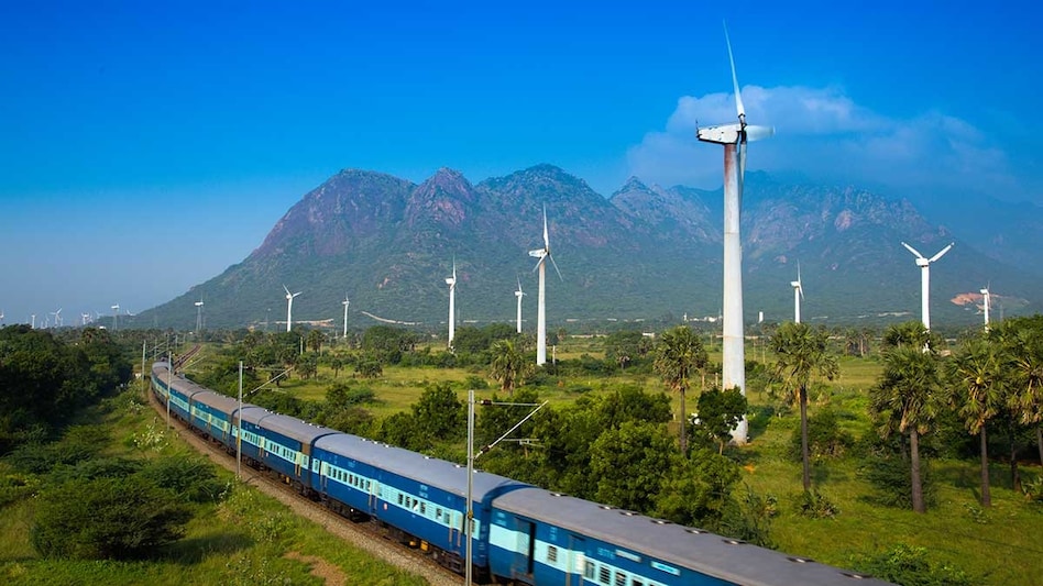 Of the 75 GW capacity to be added in this and next fiscal, hybrids will account for 37% Of the 75 GW capacity to be added in this and next fiscal, hybrids will account for 37%