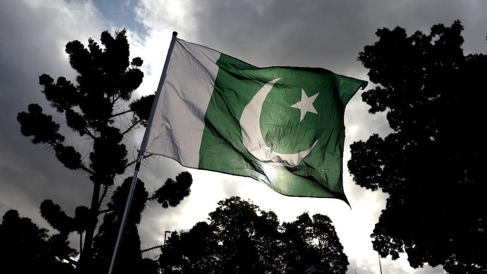 Pakistan economy has improved, said Finance Minister Muhammad Aurangzeb as GDP is projected to grow 2.7% Pakistan economy has improved, said Finance Minister Muhammad Aurangzeb as GDP is projected to grow 2.7%