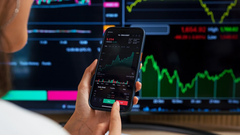 United Spirits fell 6.42 per cent to hit a low of Rs 1,507 on BSE. Radico Khaitan Ltd declined 1.41 per cent to Rs 2,616.50. United Spirits fell 6.42 per cent to hit a low of Rs 1,507 on BSE. Radico Khaitan Ltd declined 1.41 per cent to Rs 2,616.50.